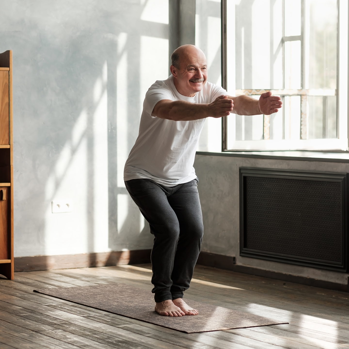 Chair Yoga for Seniors: Help Relieve Pain, Prevent Falls, And Boost  Mobility For Greater Independence (Fitness Freedom for Seniors)